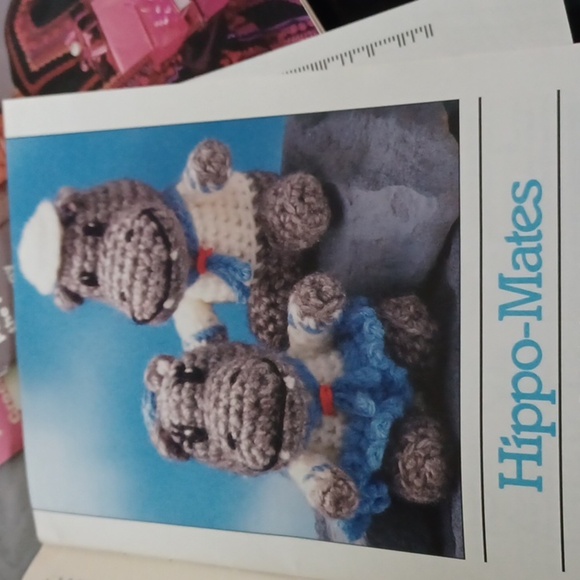 Annie's Crochet Newsletter Sept-Oct 1988 - Picture 4 of 9